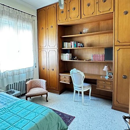 Apartamento L'Attico In Centro Terni Exterior foto