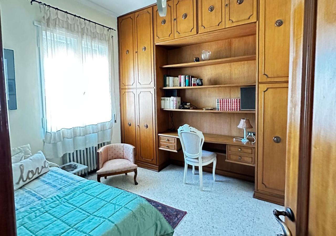 Apartamento L'Attico In Centro Terni Exterior foto